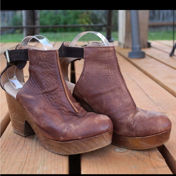 Free People Amber Orchard Clog - Picture 1 of 8